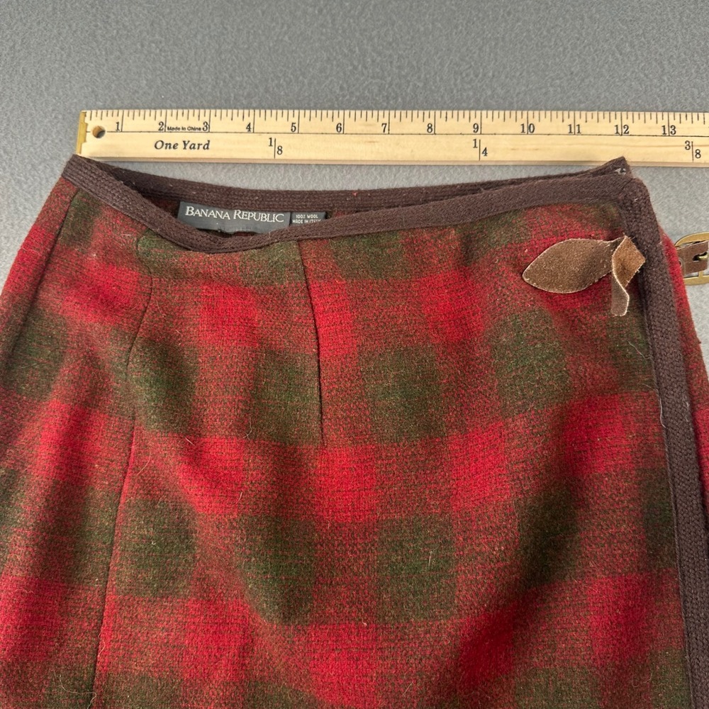 Banana Republic Wool Wrap Skirt Red Green Buffalo Plaid Made in Italy Size 2 - Picture 5 of 12